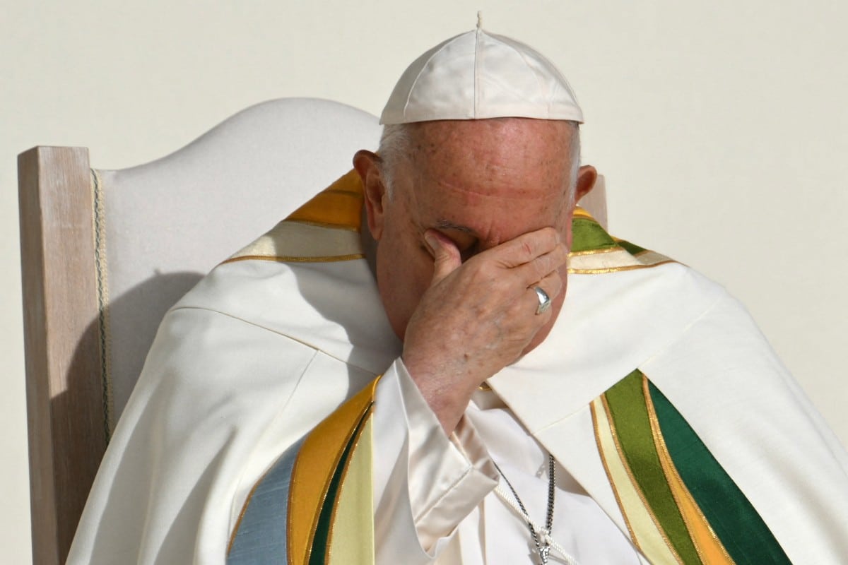 Pope Francis Still Hospitalised Following A Complex Infection