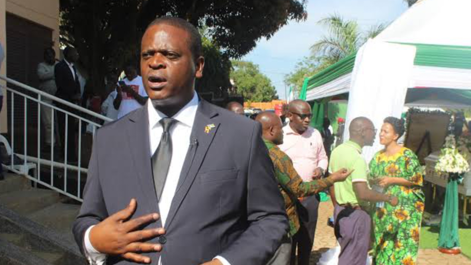 Lukolokomba Takes Over as Buikwe DP Chair, As Lulume Steps Down