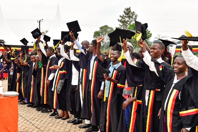 Over 1,200 Refugees Graduate with Digital Skills Under Government–ICDL Training Programme