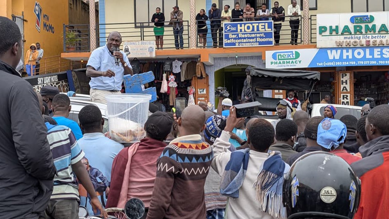 Nandala Mafabi Vows to Free Besigye if Elected, Tells Rukungiri Voters